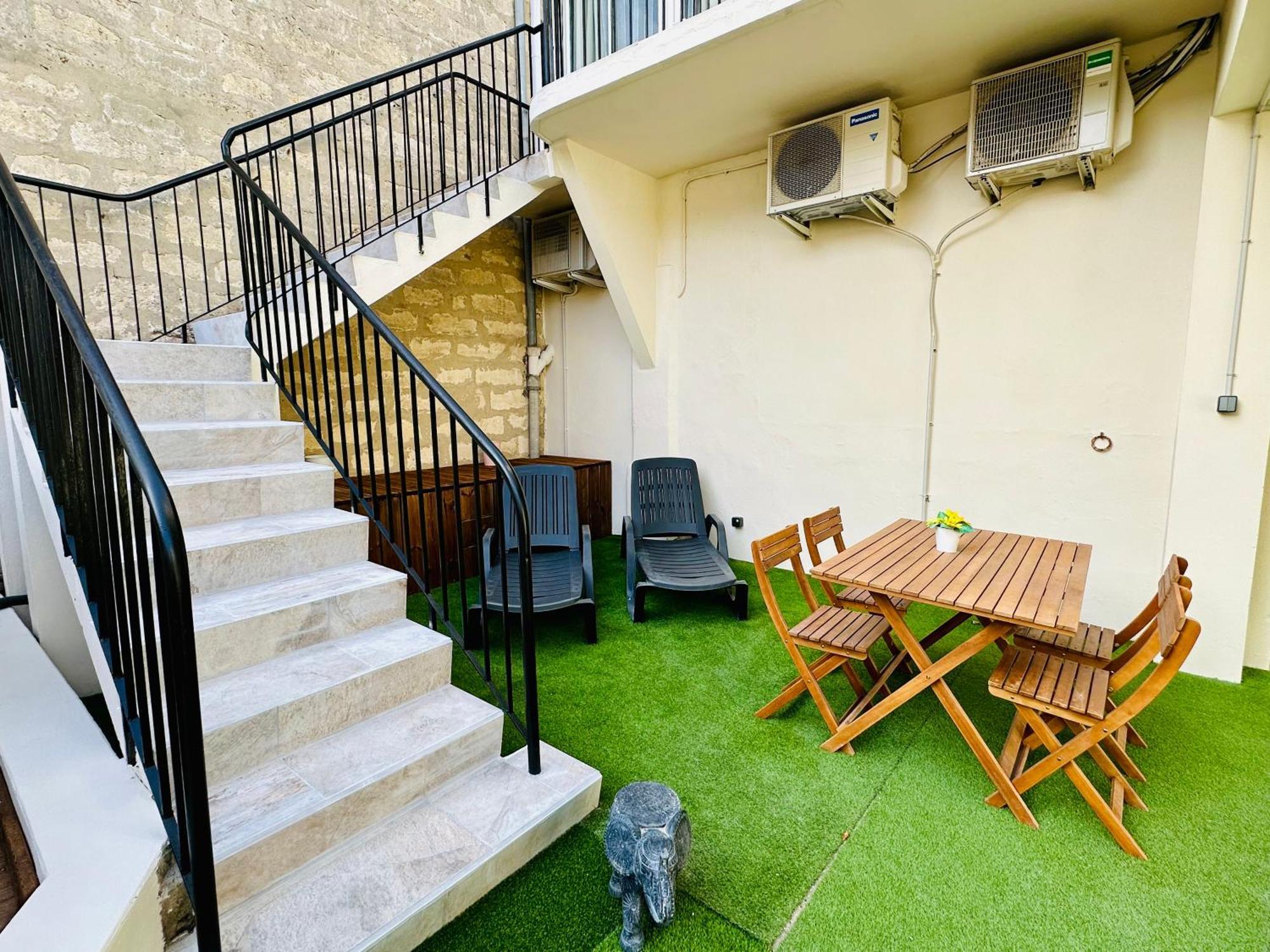 Les Appartements Du Mas - Rose Marie Aigues-Mortes Bagian luar foto