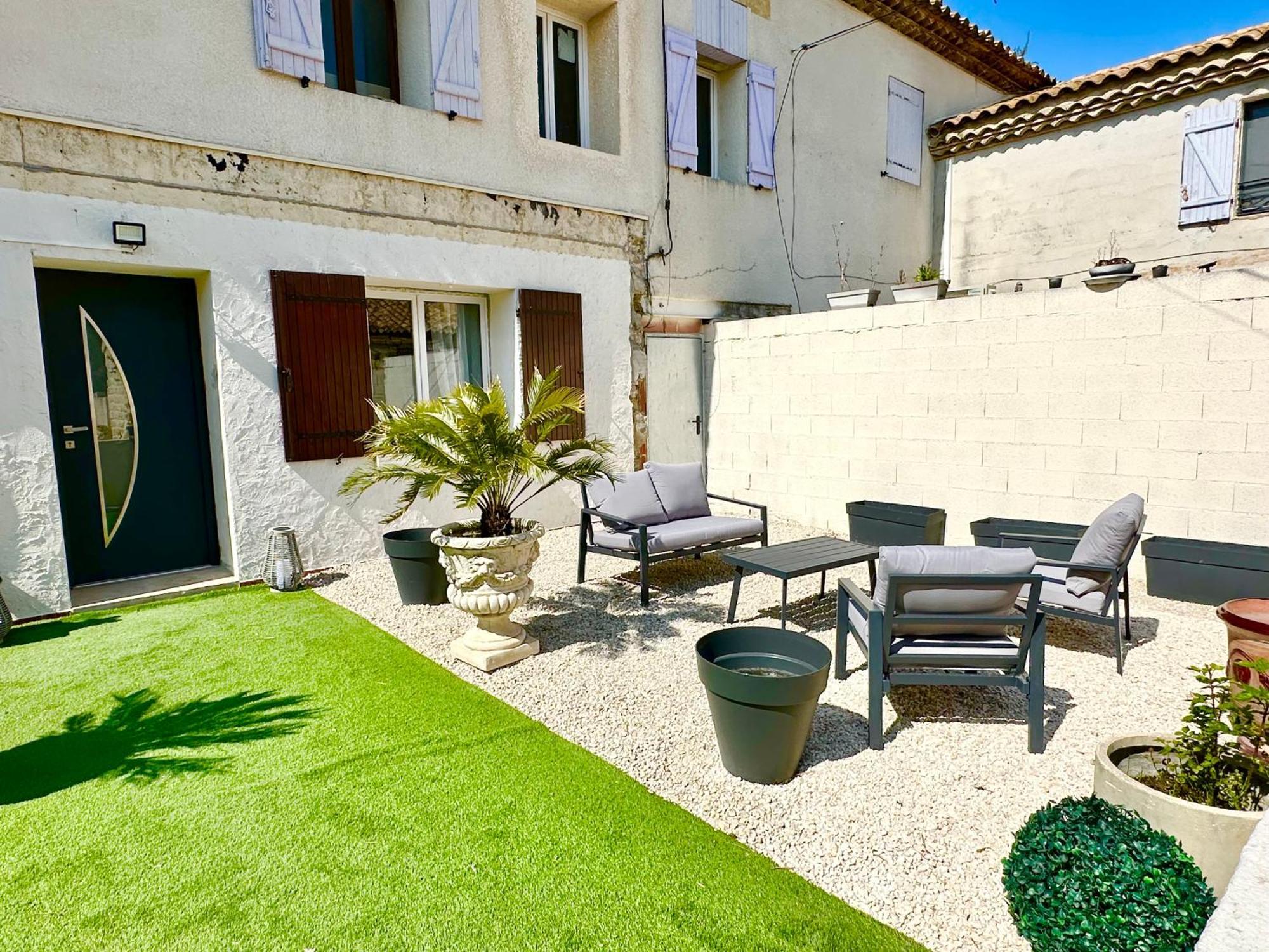 Les Appartements Du Mas - Rose Marie Aigues-Mortes Bagian luar foto